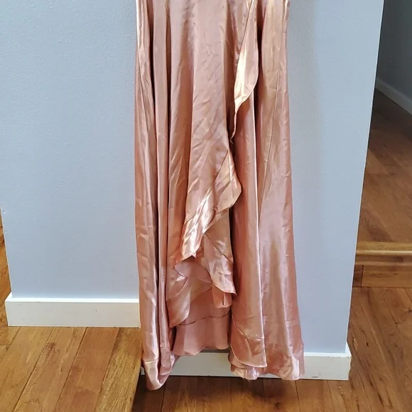 Ivy City Co Callie Peach Faux Wrap Dress - Picture 4 of 9